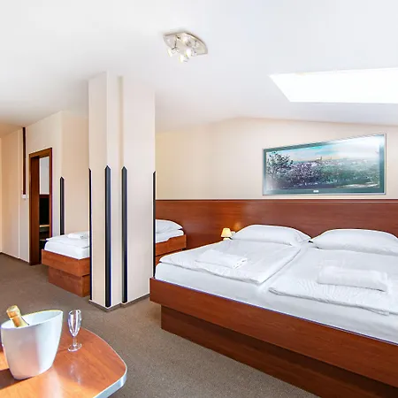 Palace 3* Pilsen